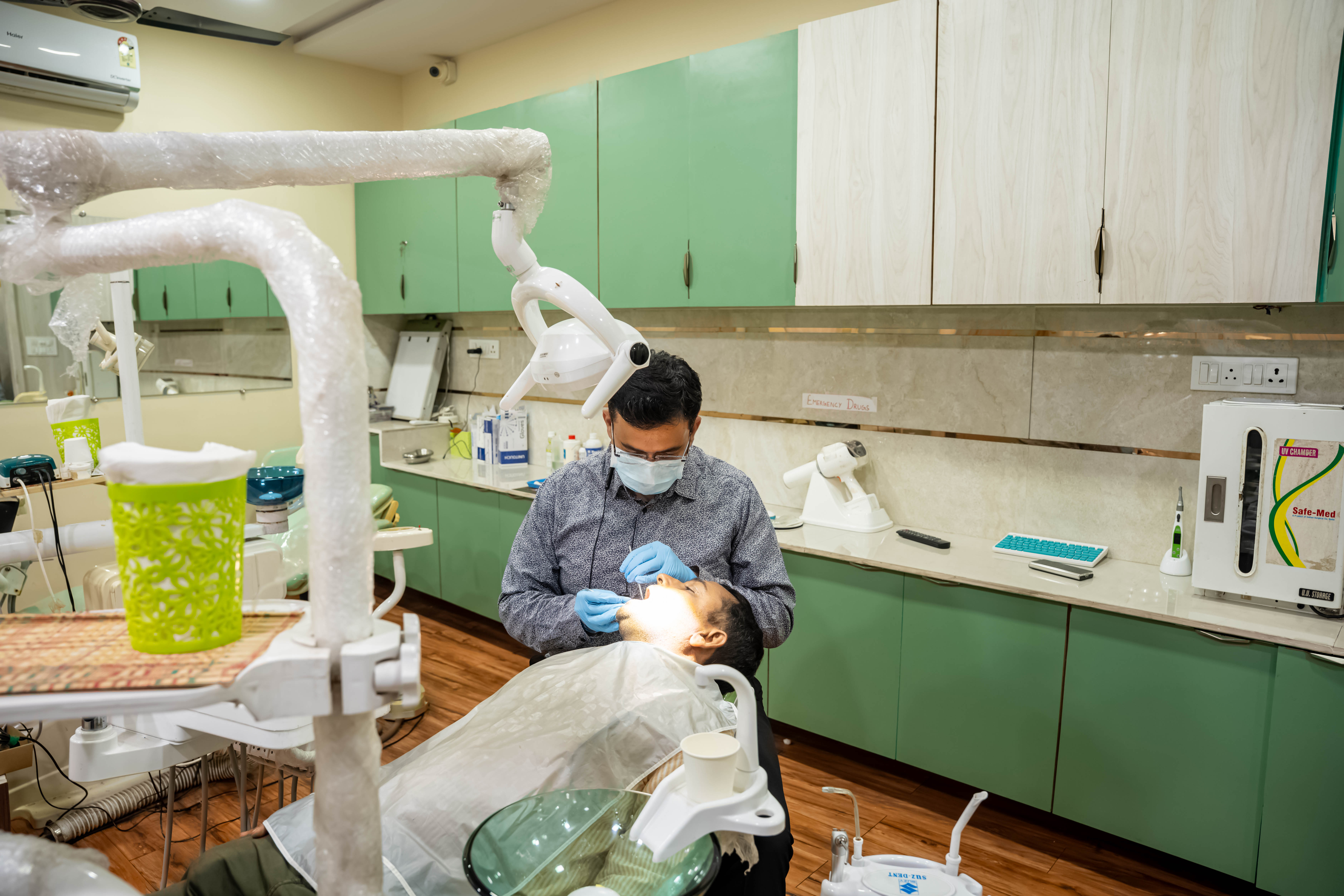 Implants & Aesthetic Dentistry